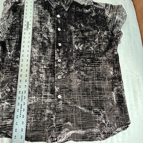 Chico's Design Womens Velvet Long Sleeve Button Up Shirt Size 3 Geometric Flower - Picture 7 of 7